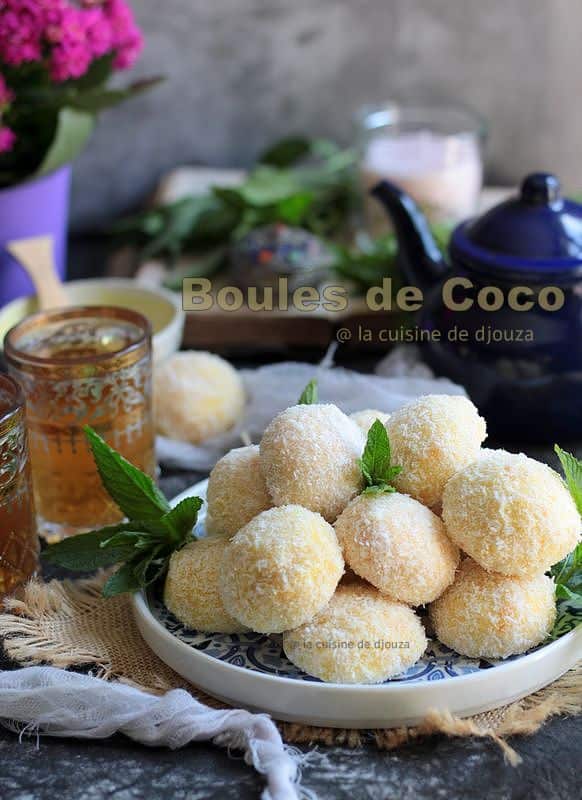 Boules de coco fondantes et colorées