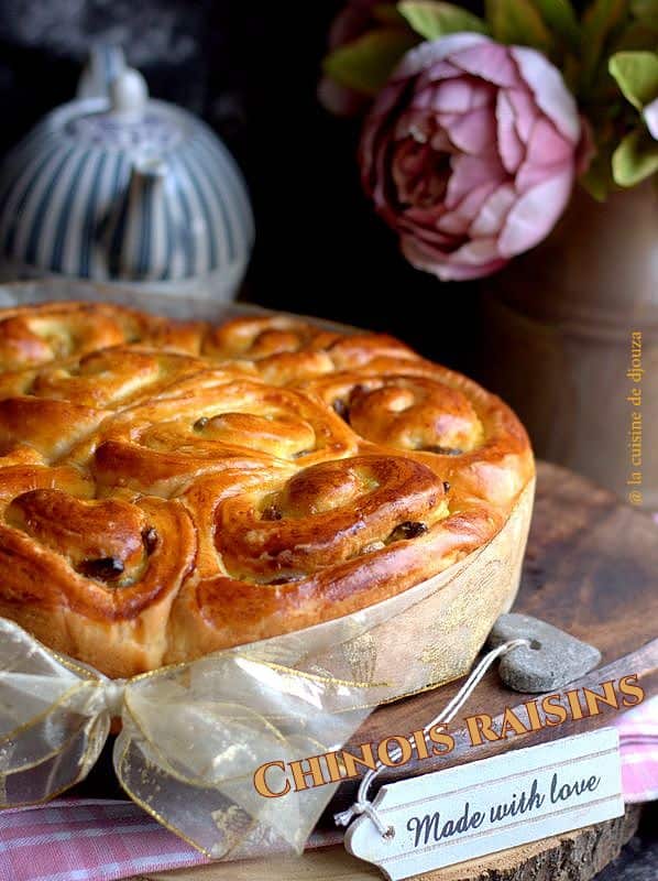 Brioche roulée allemande aux raisins secs