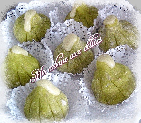 Figues en pate d'amandes sans cuisson