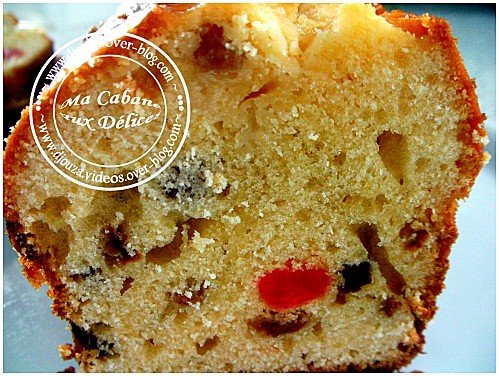 Recette de cake aux cerises confites