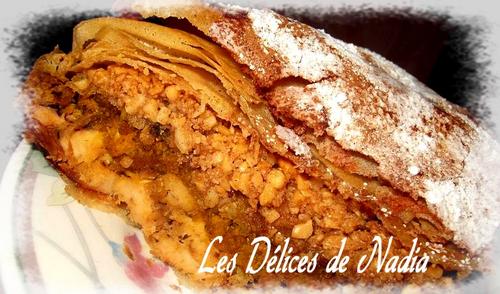 Pastilla marocaine, tourte au poulet et amandes