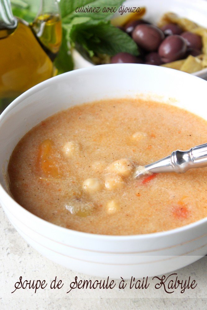 Soupe de semoule kabyle piquante à l'ail 