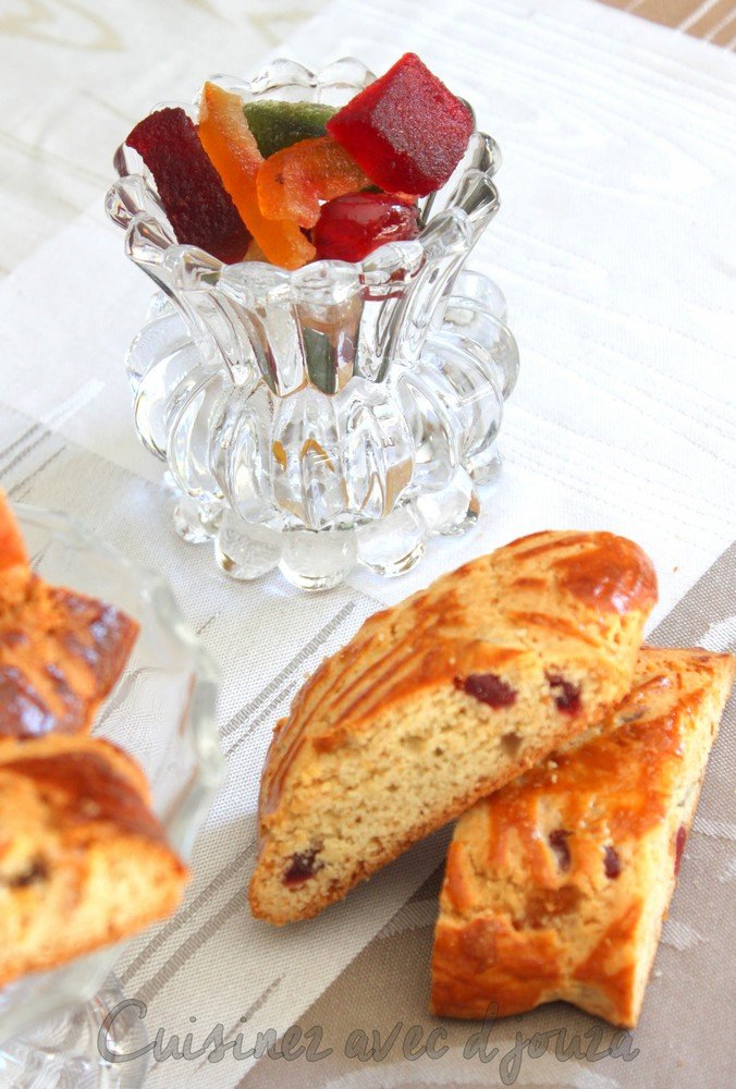 Croquants aux fruits confits et à l'orange confite