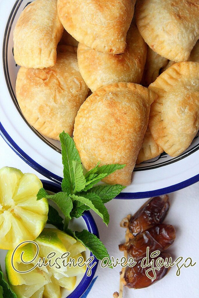 Chaussons pâte bourek maison au poulet