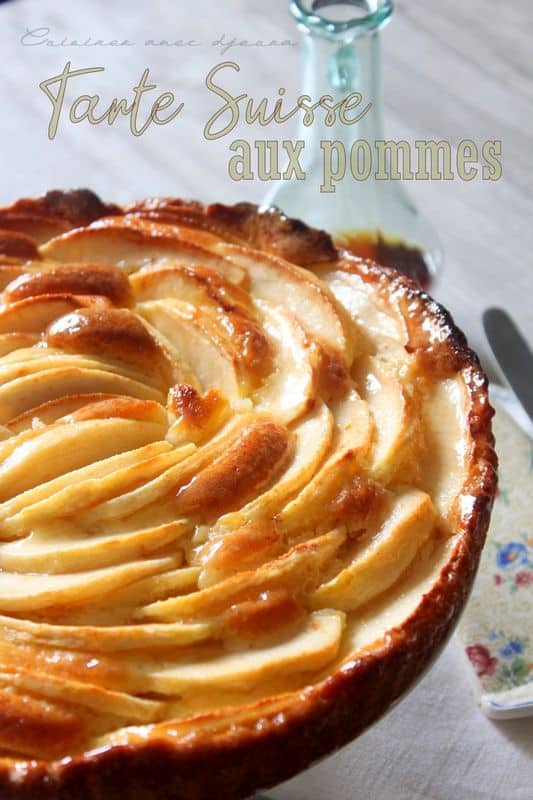 Gâteau suisse avec des pommes