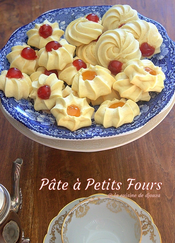 Pâte pour Biscuits Secs ou Petits Fours Algériens