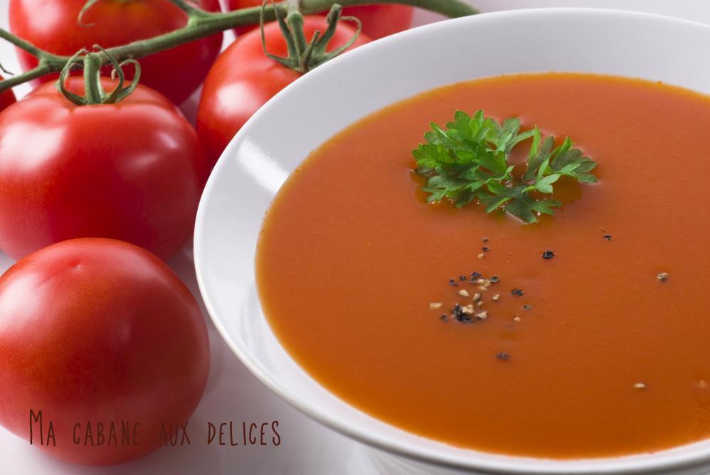 Soupe ou velouté de tomates et poivrons rouges