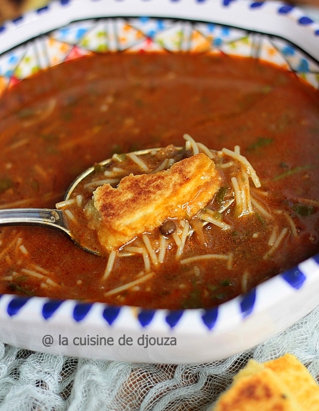 Soupe de lentilles et vermicelles sans viande