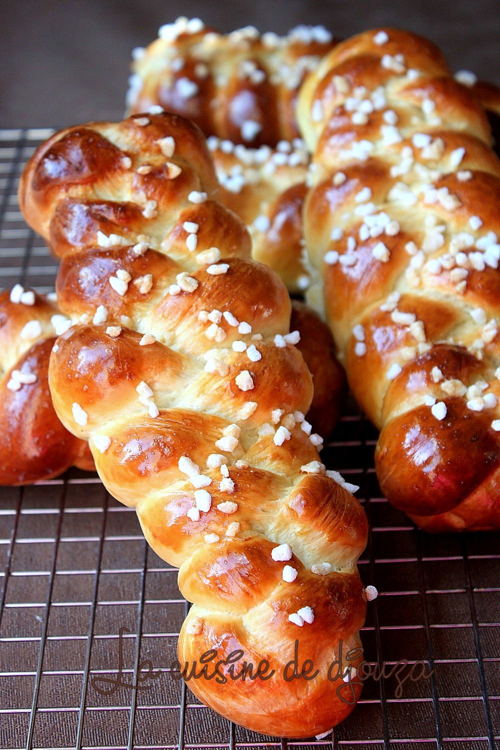 Brioche tressée au sucre 