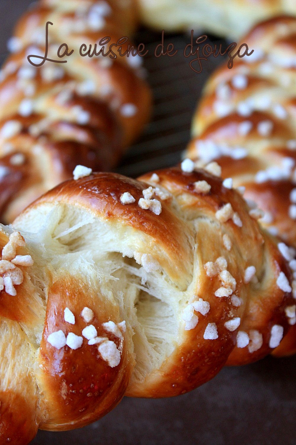 Brioche tressée au sucre 