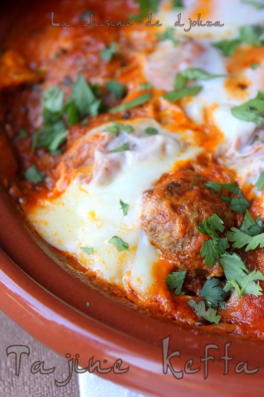 Tajine kefta aux oeufs