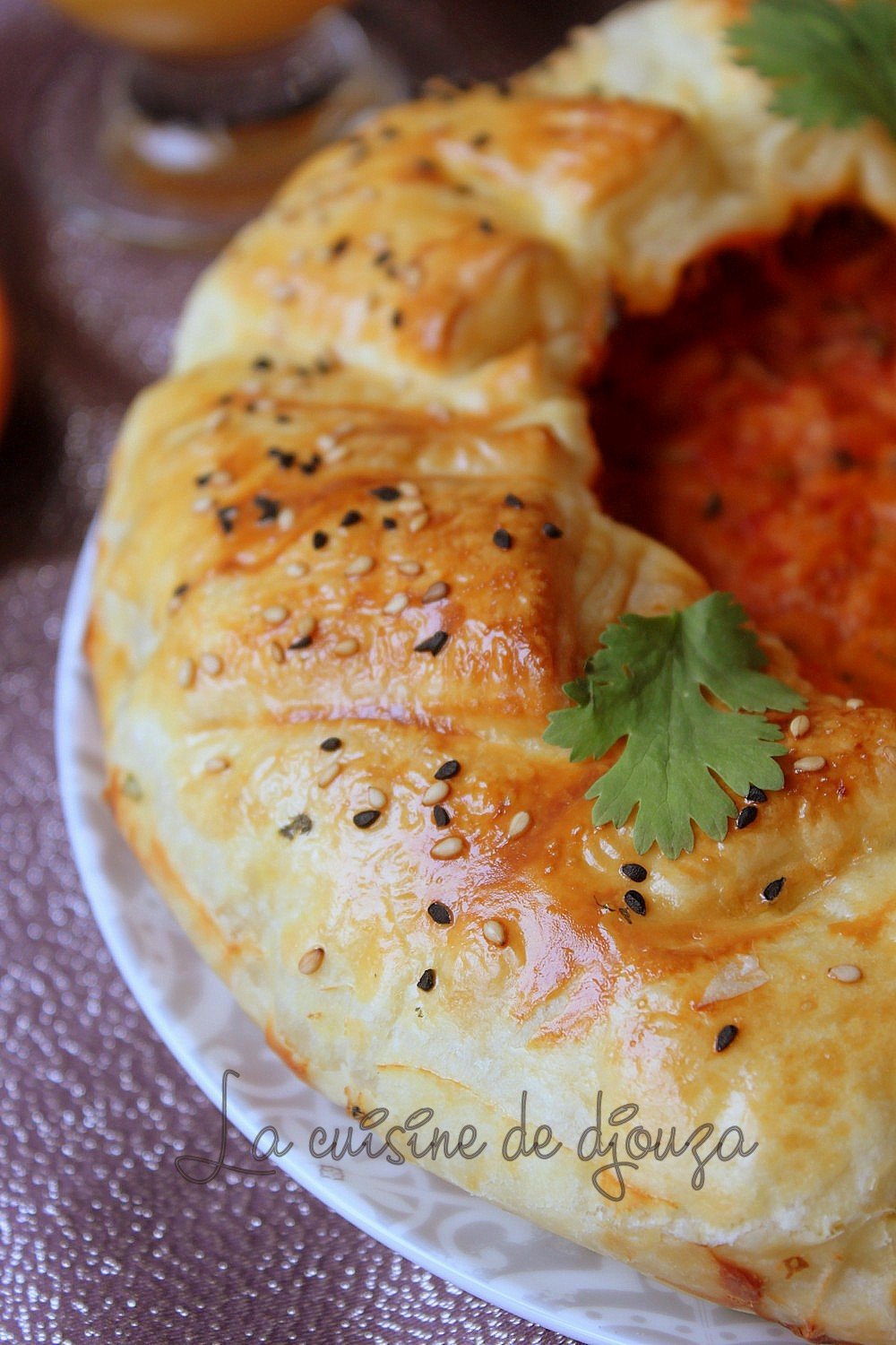 Tourte au thon et à la tomate (pâte feuilletée)