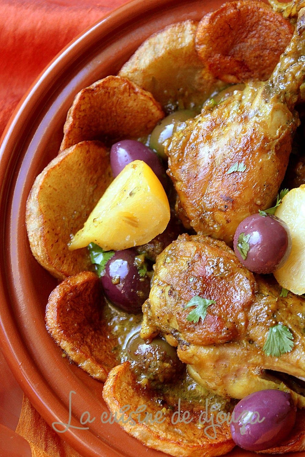 Tajine de poulet aux olives et citrons confits à la marocaine