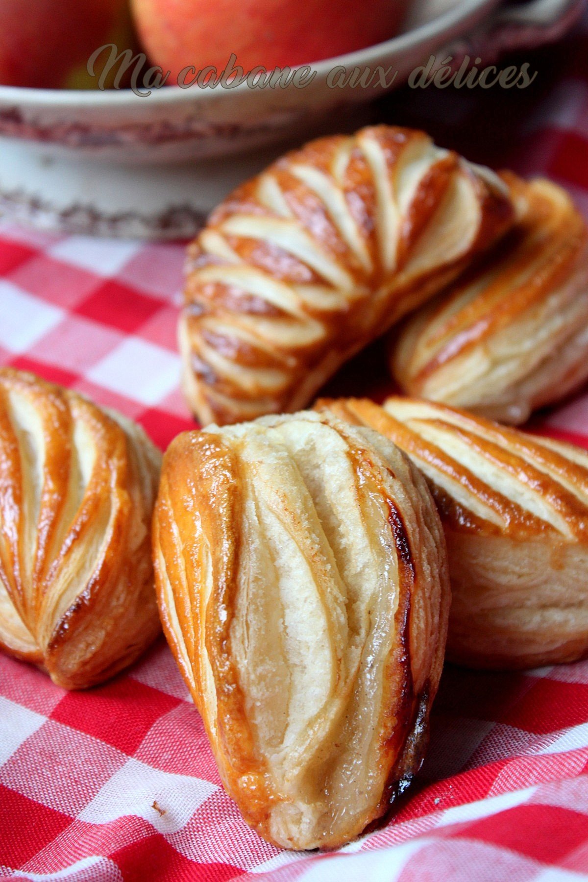 Chaussons aux pommes pâte feuilletée