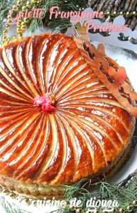 Galette aux amandes frangipane et pralines roses