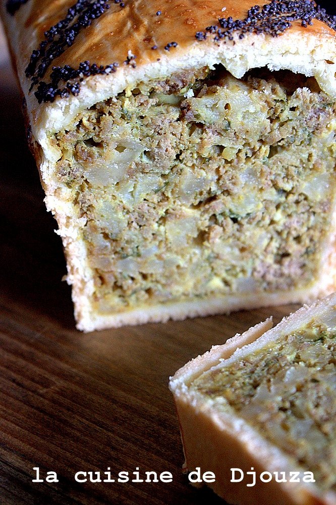 Tadjine roulé en croûte à la viande