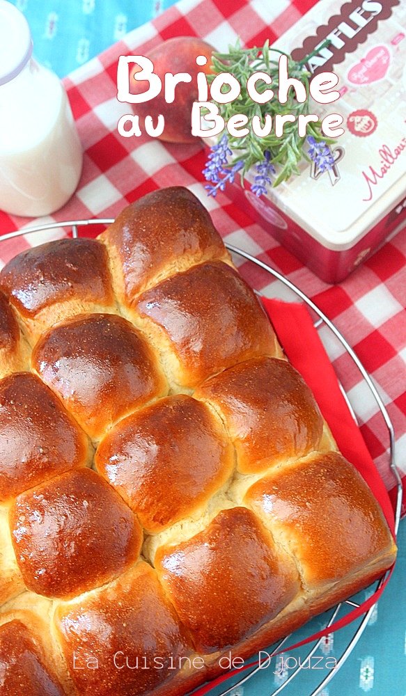 Brioche à la mie filante au beurre