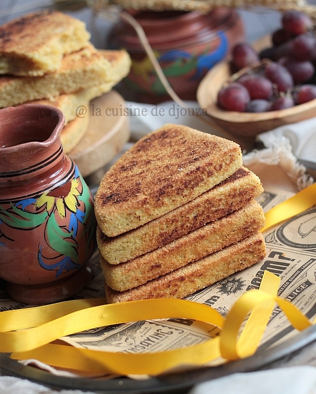 Tahvoult, galette épaisse à l'huile d'olive