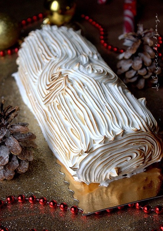 Buche de noel mascarpone lemon curd meringuee