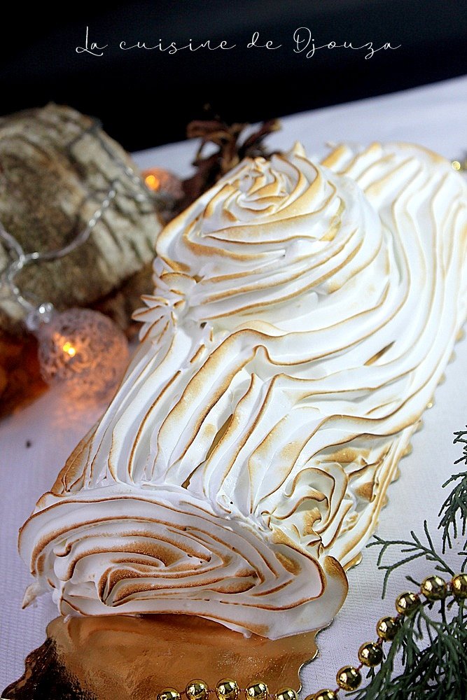 Buche de noel mascarpone lemon curd meringuee