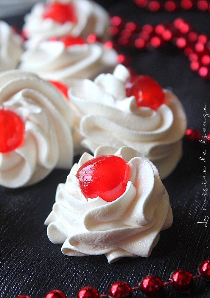 Petites Meringues françaises (sans sucre cuit)