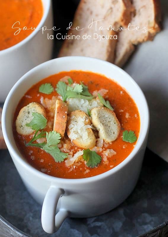 Soupe de tomates en conserve