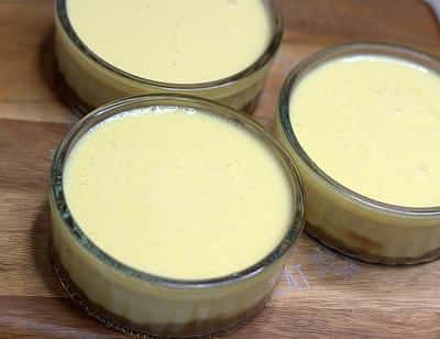 Couvrir avec l'appareil à crème brulee