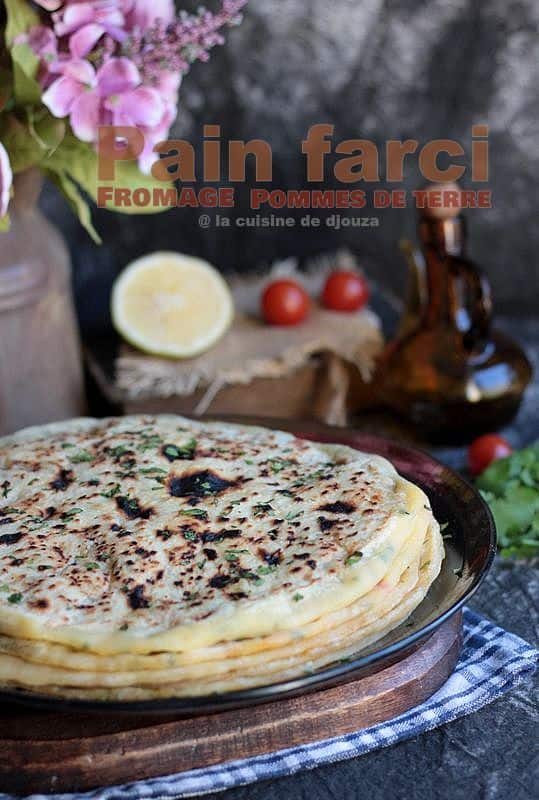 Pain sans levure au fromage et pommes de terre