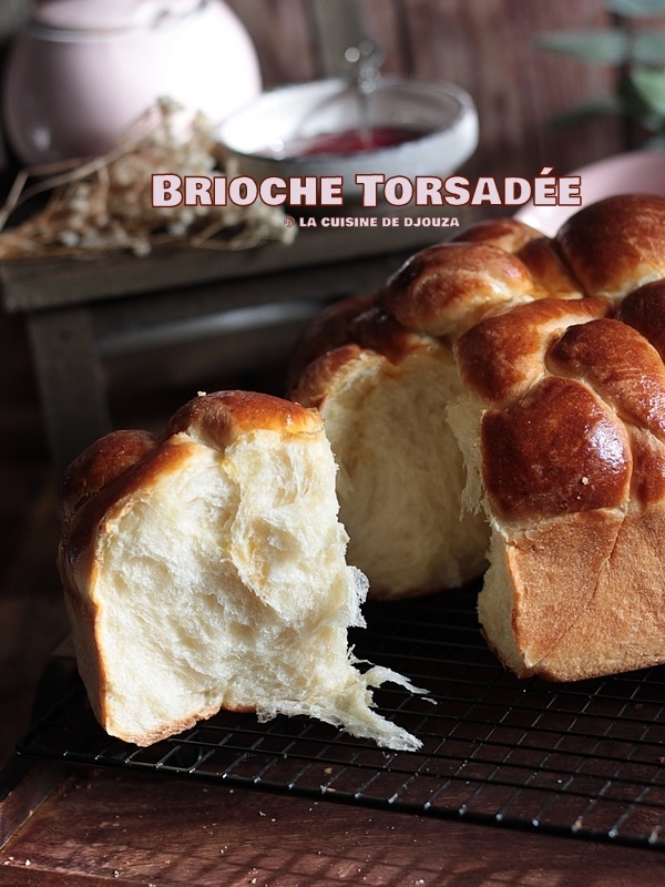 Brioche tressée filante avec 5 oeufs 