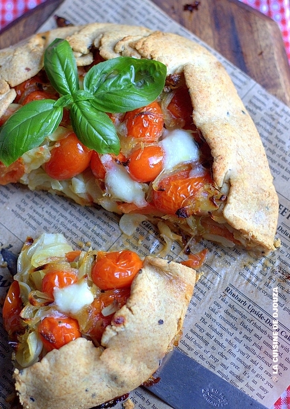 Recette tarte salée rustique tomates oignon