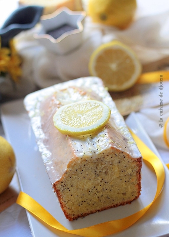 Le gâteau cake citronnée aux graines de pavot