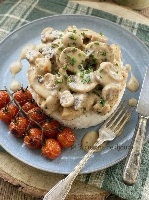 médaillon de riz au poulet à la crème et champignons
