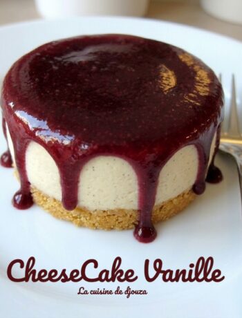 Gateau cheesecake à la vanille et coulis de cassis