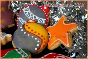 Biscuits glacés décorés esprit de Noel
