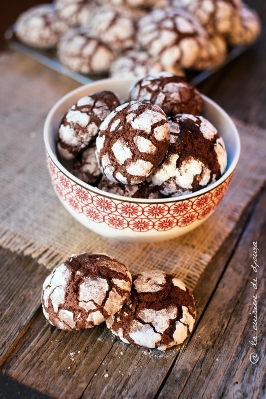 Biscuits chocolat craquelés