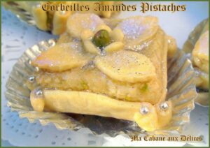 Corbeille amande pistache, gateau algérien au miel