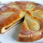 Tarte poires frangipane et confit de fruits rouges