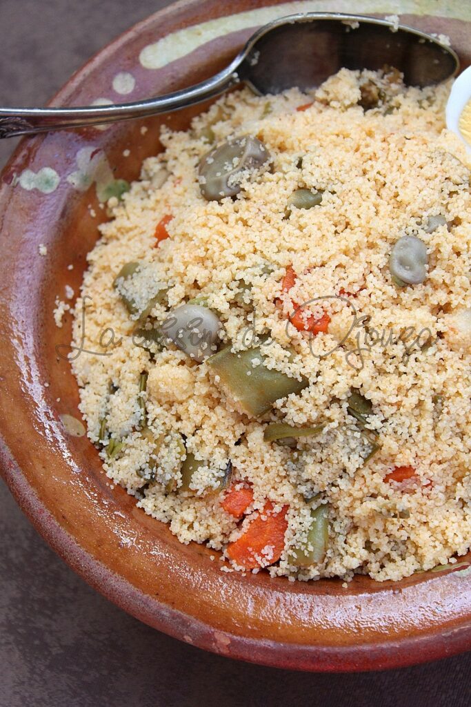 Makfoul Couscous Kabyle aux Legumes Secs