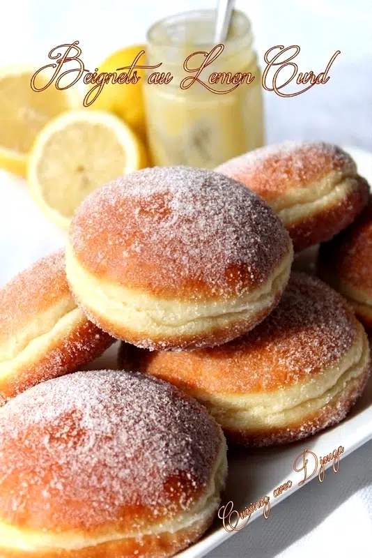 Beignet rond fourré au citron avec collerette de cuisson