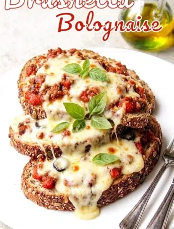 Brushetta sauce bolognaise, behamel et fromage