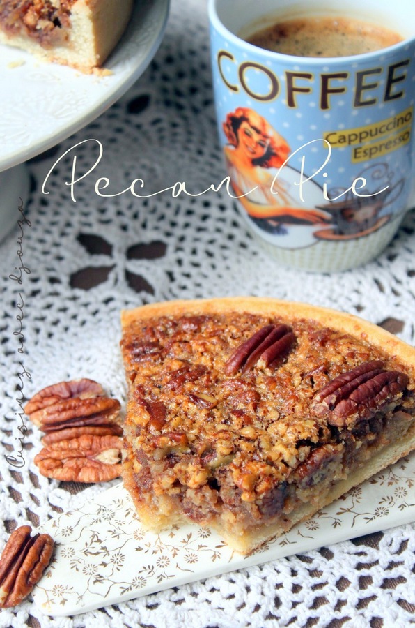 Tarte aux noix de pécan américaine au sirop d'érable