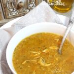 Soupe de lentilles rouges au curry et poulet
