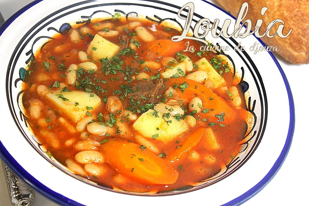 Loubia algérienne, haricots blancs en sauce rouge