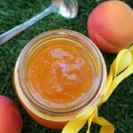 Confitures avec des abricots du jardin