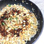 Pâtes et riz pilaf et ses brochettes