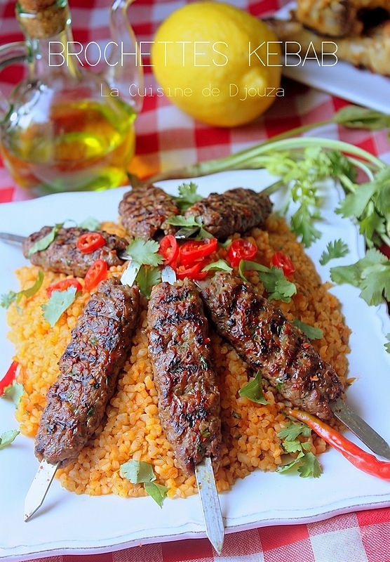 Brochettes de viande adana au boulgour turc