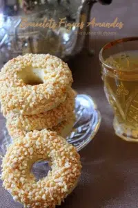 Biscuits Couronne à la Pâte de Figues et Amande