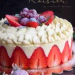 Gâteau fraisier aux fraises d'anniversaire