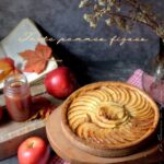 tarte préparée avec des pommes et compotée de figue