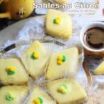 Biscuits sablés fondants et fourrés au citron